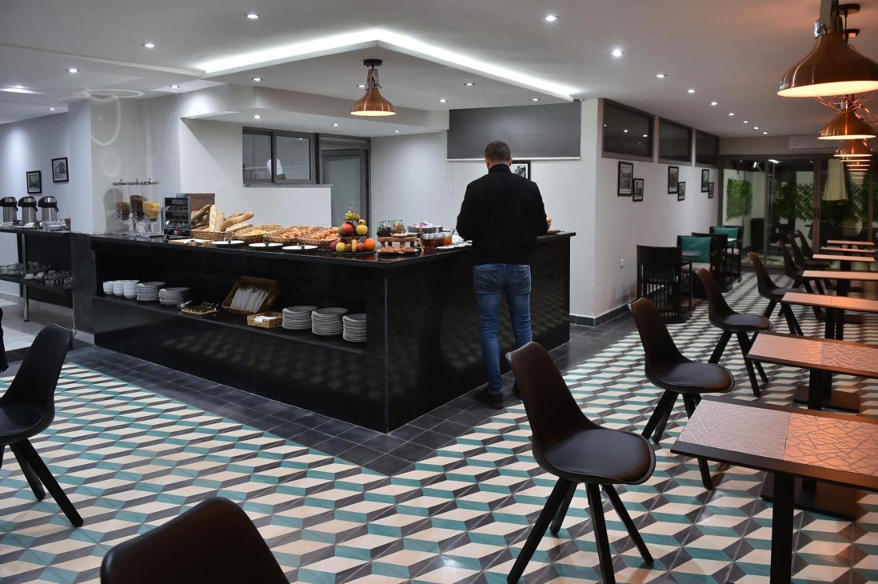 Apartahotel Le Yacht 3*