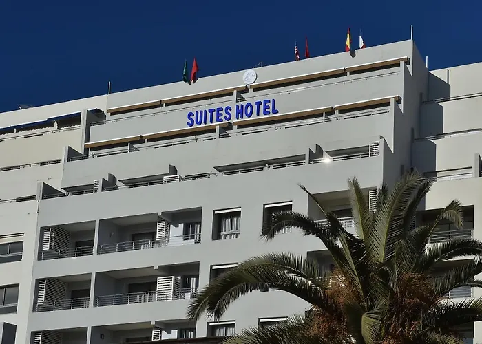 Le Yacht Suites Hotel
